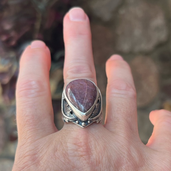 Acid Queen Ruby Oak Leaf Ring, Size 7.25 - Picture 7 of 14